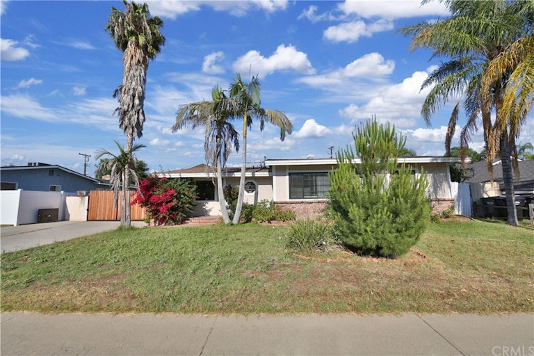 Photo 1 of 46 - 738 S Hollenbeck St, West Covina, CA 91791