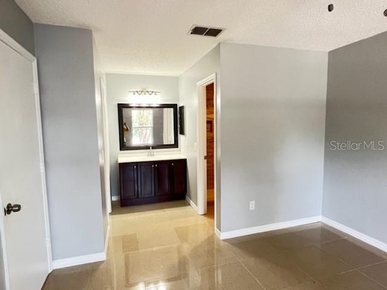 Photo 12 of 17 - 3166 N Sedgewick Rd, Avon Park, FL 33825
