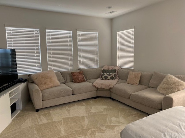 Photo 13 of 28 - 3215 E Lavender Dr, Ontario, CA 91762