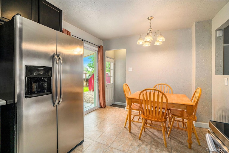 Photo 9 of 22 - 1681 Evelyn Ct, Denver, CO 80229