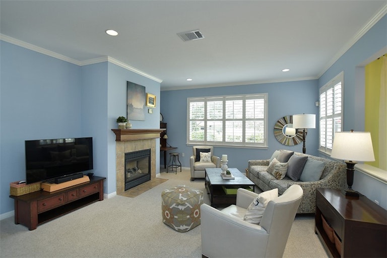 Photo 6 of 27 - 102 Montley Trl, Georgetown, TX 78633