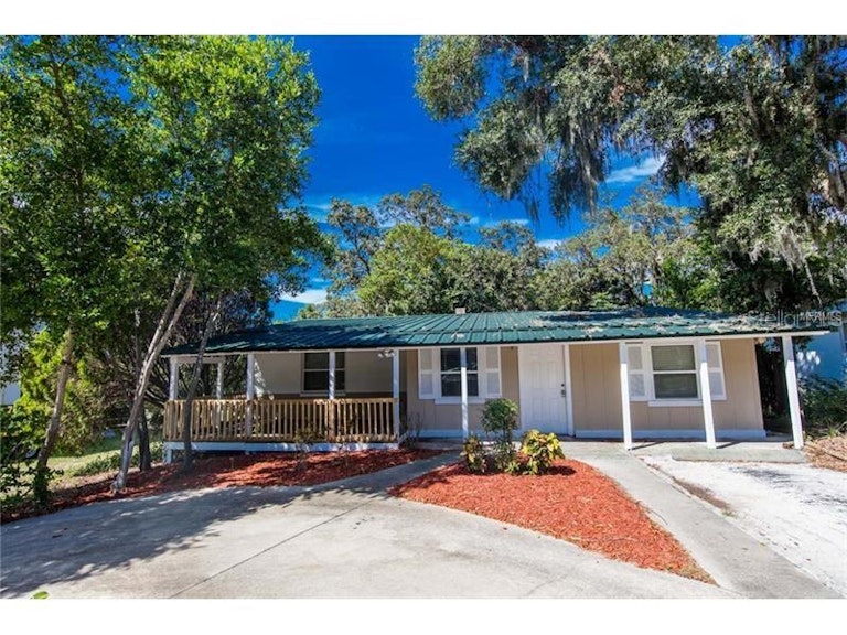 Photo 1 of 13 - 1313 Pennsylvania Ave, Palm Harbor, FL 34683