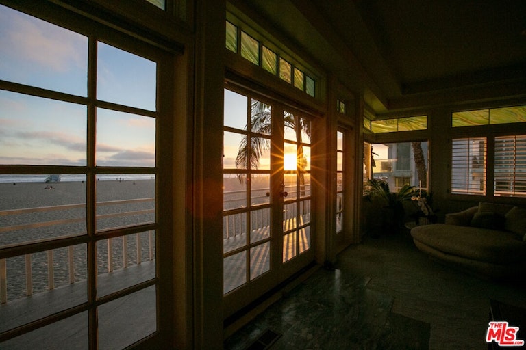 Photo 16 of 20 - 3501 Ocean Front Walk, Marina Del Rey, CA 90292