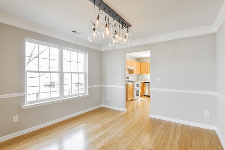 Photo 10 of 24 - 5100 Marathon Ln, Raleigh, NC 27616