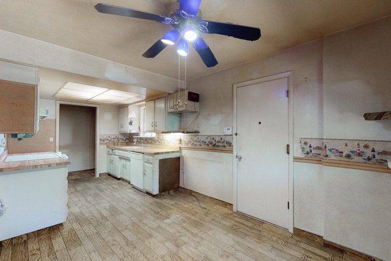 Photo 9 of 56 - 1150 Nickel Ln, Yuba City, CA 95991