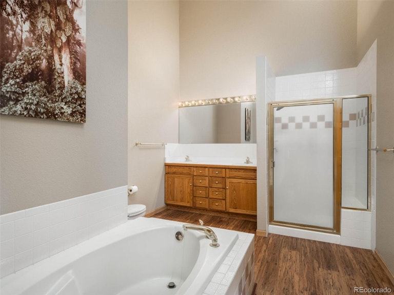 Photo 19 of 40 - 10228 Tomichi Dr, Franktown, CO 80116