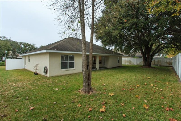 Photo 22 of 25 - 469 Newhearth Cir, Winter Garden, FL 34787