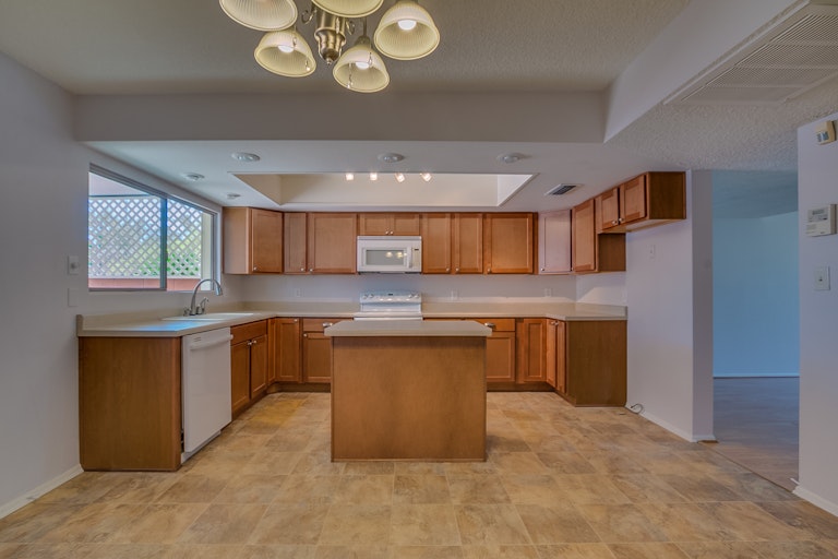 Photo 6 of 28 - 1729 W Citrus Way, Phoenix, AZ 85015