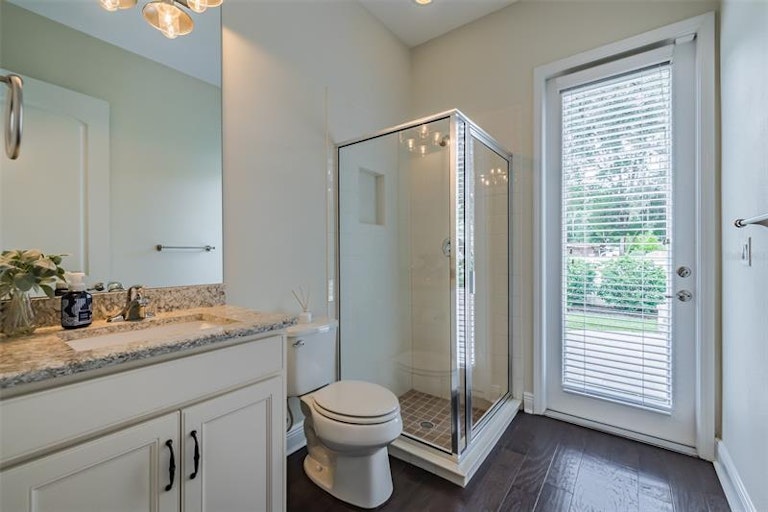 Photo 28 of 57 - 16532 Ballyshannon Dr, Tampa, FL 33624