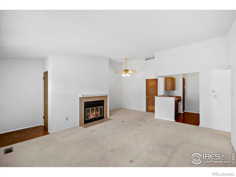 Photo 4 of 14 - 6705 S Field St #827, Littleton, CO 80128