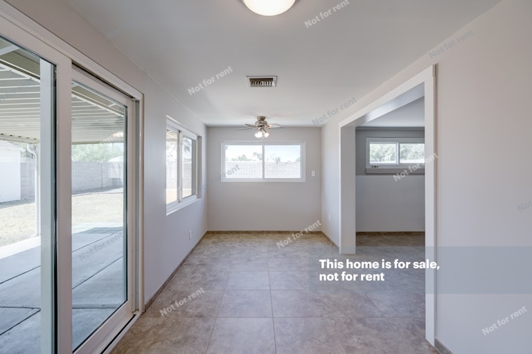 Photo 19 of 30 - 330 W Hazelwood St, Phoenix, AZ 85013