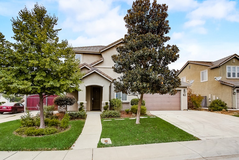 Photo 12 of 40 - 5510 Jade Springs Way, Rancho Cordova, CA 95742