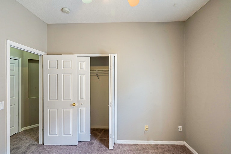 Photo 27 of 33 - 1621 Anna Catherine Dr, Orlando, FL 32828