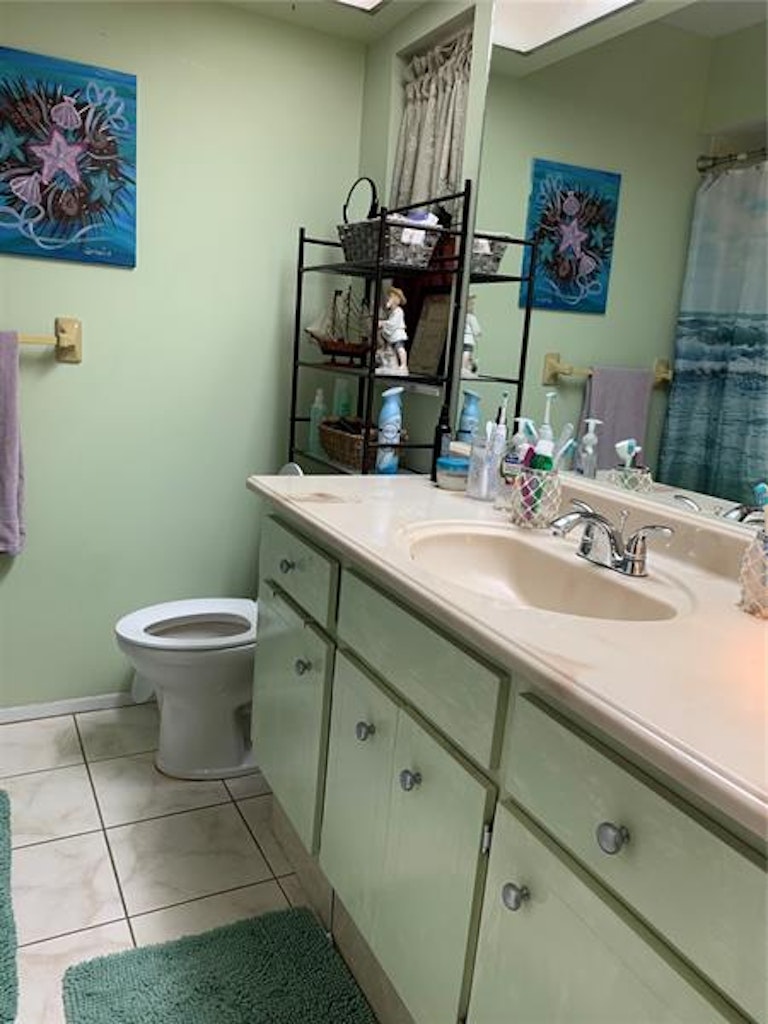 Photo 8 of 35 - 1618 Whithorn Pl, Palm Harbor, FL 34684