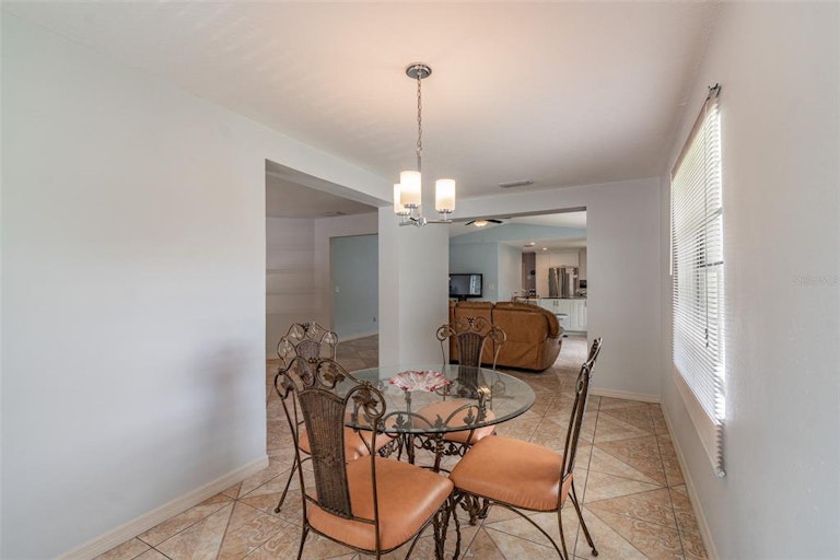 Photo 10 of 40 - 8107 N Lois Ave, Tampa, FL 33614