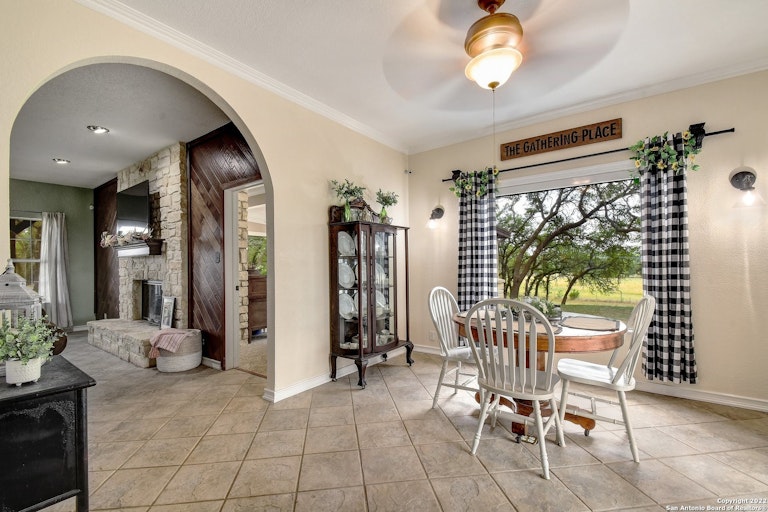 Photo 10 of 51 - 1359 E Ammann Rd, Bulverde, TX 78163