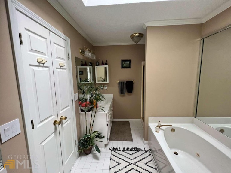 Photo 20 of 27 - 168 Long Meadow Ln, Alpharetta, GA 30004