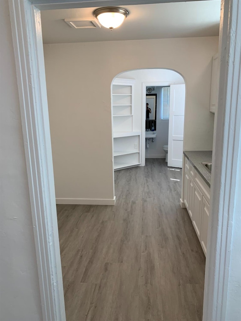 Photo 26 of 69 - 3736 Natoma Way, Sacramento, CA 95838