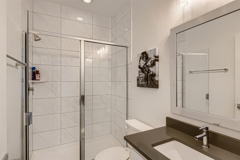 Photo 21 of 29 - 8112 Copper Way, Dallas, TX 75252
