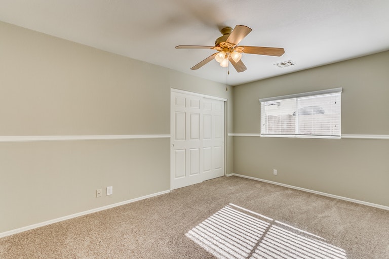 Photo 25 of 33 - 268 S Springs Dr, Chandler, AZ 85225