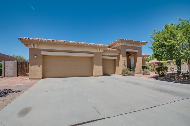 Photo 1 of 25 - 4820 S Robins Way, Chandler, AZ 85249