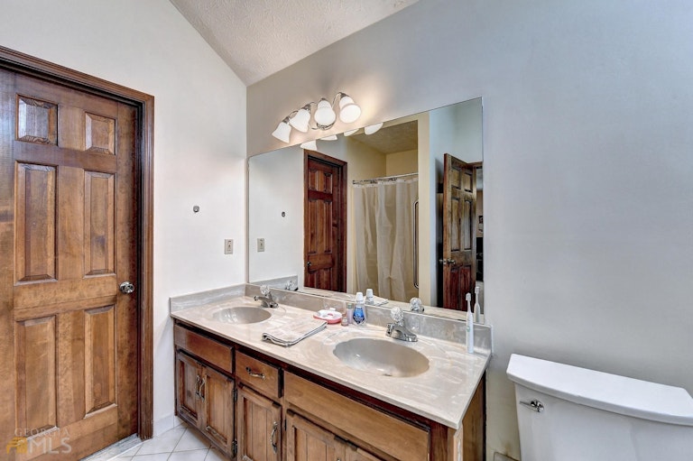 Photo 35 of 47 - 658 Shiloh Ct, Lawrenceville, GA 30044