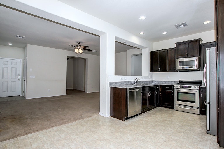 Photo 7 of 16 - 19144 W Adams St, Buckeye, AZ 85326