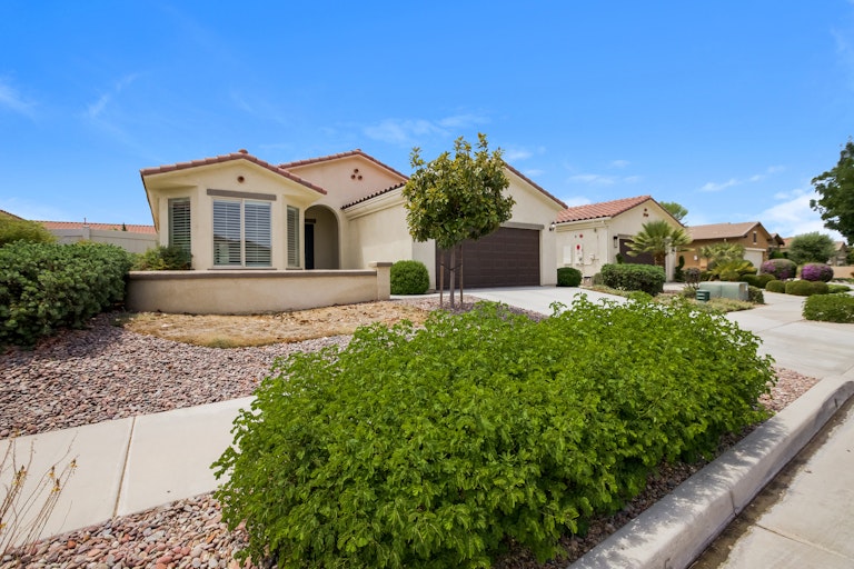 Photo 9 of 27 - 5245 Paseo Famosa, Hemet, CA 92545