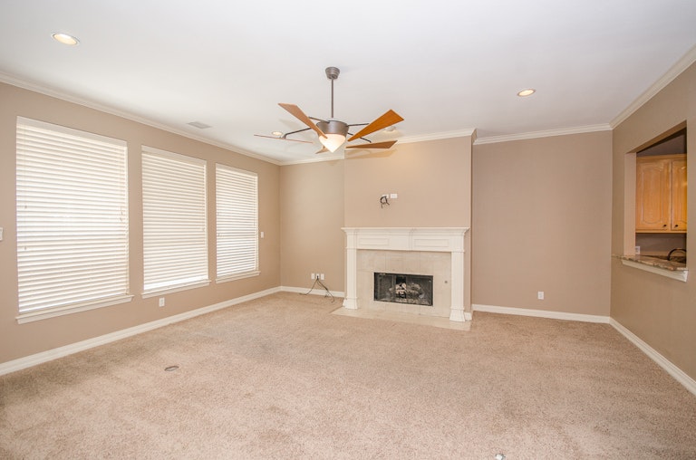 Photo 18 of 43 - 2206 Club Creek Cir, Garland, TX 75043