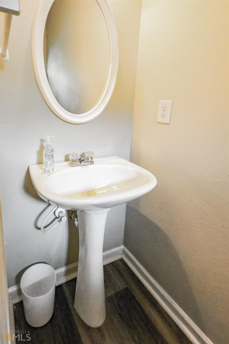Photo 24 of 24 - 407 Creel Pl, Atlanta, GA 30349