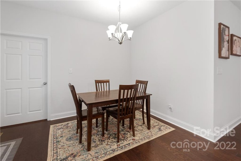 Photo 10 of 25 - 650 Lewis Ferry Rd, Statesville, NC 28677
