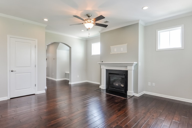 Photo 8 of 25 - 24 Plum Ln, Clayton, NC 27527