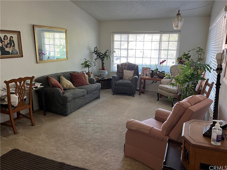 Photo 3 of 9 - 3102 S Townsend St, Santa Ana, CA 92704