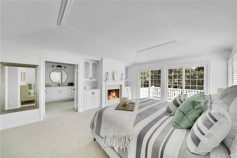 Photo 36 of 47 - 19365 Woodlands Dr, Huntington Beach, CA 92648