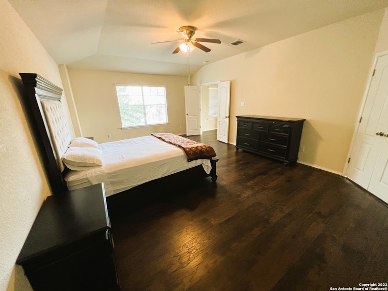 Photo 27 of 40 - 6110 Kenedy Leaf, San Antonio, TX 78253