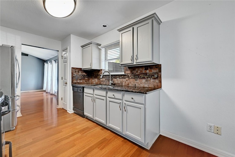 Photo 9 of 25 - 7228 Wardman Dr, Del Valle, TX 78617