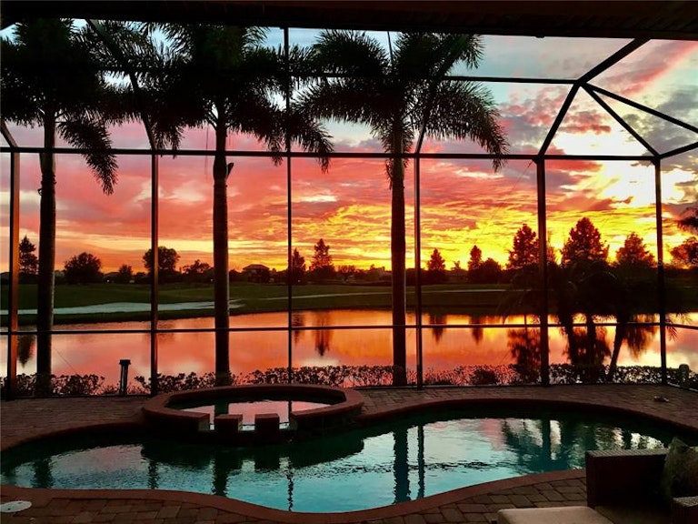 Photo 26 of 35 - 14722 Secret Harbor Pl, Lakewood Ranch, FL 34202