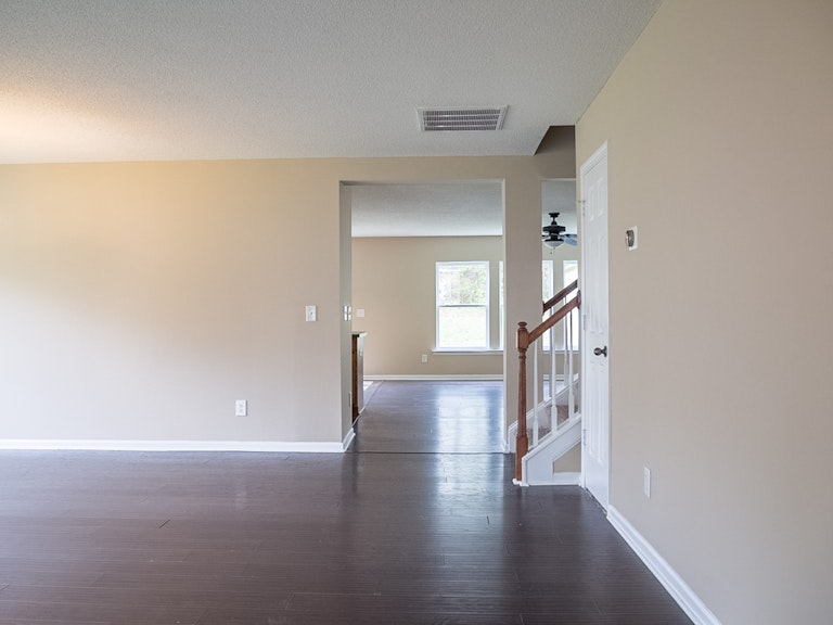 Photo 13 of 37 - 508 Hillview Dr, Durham, NC 27703