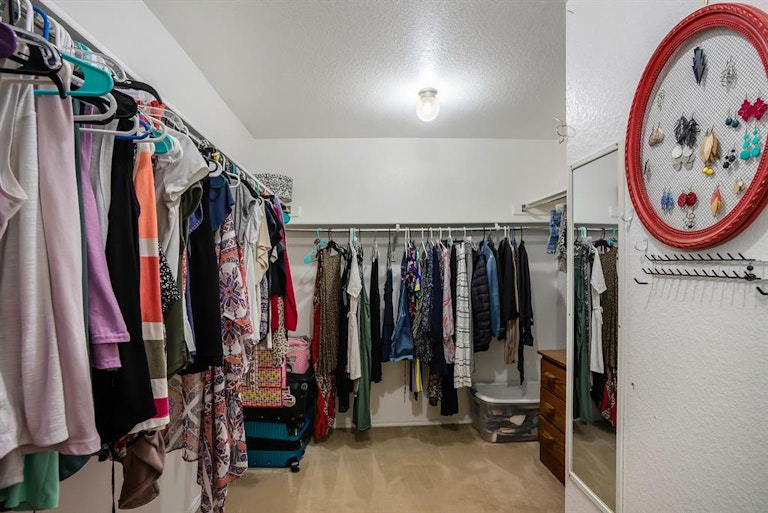Photo 25 of 34 - 5901 Westgate Dr, Fort Worth, TX 76179