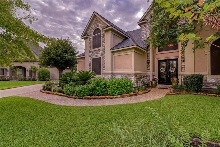 Photo 5 of 50 - 25306 Fawn Point Ct, Spring, TX 77389