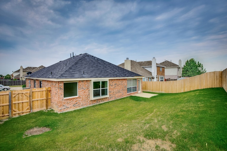 Photo 25 of 25 - 110 Lonesome Dove Ln, Forney, TX 75126