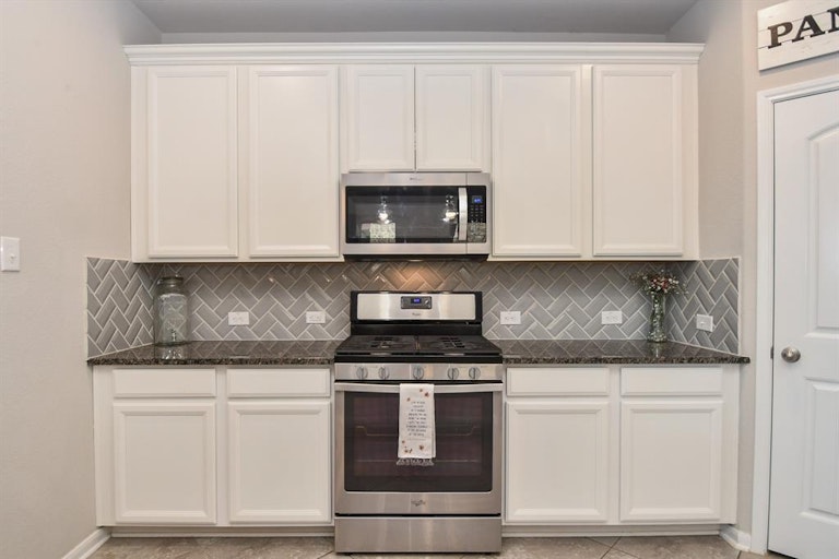 Photo 14 of 37 - 5206 Rue Dela Croix Dr, Katy, TX 77493