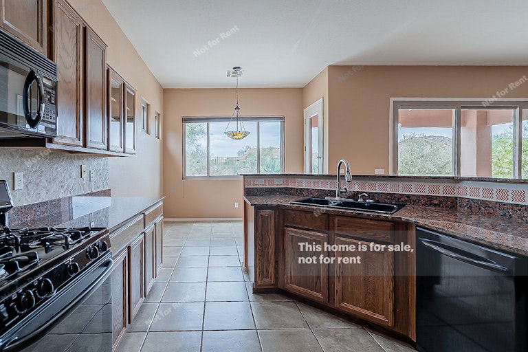 Photo 9 of 24 - 7119 E San Cristobal Way, Gold Canyon, AZ 85118