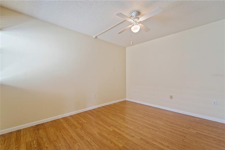 Photo 19 of 41 - 3518 Richwood Link #52, Sarasota, FL 34235