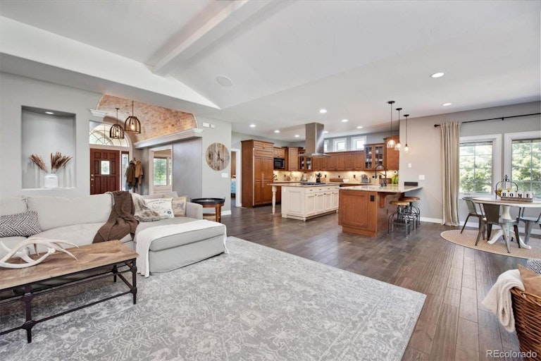 Photo 5 of 30 - 25 Blue Heron Dr, Thornton, CO 80241