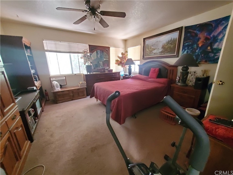 Photo 10 of 33 - 24937 Faulhorn Dr, Crestline, CA 92325