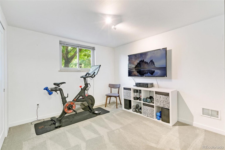Photo 25 of 35 - 2689 Quail St, Lakewood, CO 80215