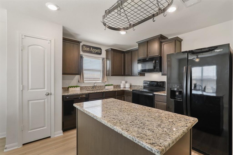 Photo 6 of 24 - 3029 Iron Woods Dr, Katy, TX 77493