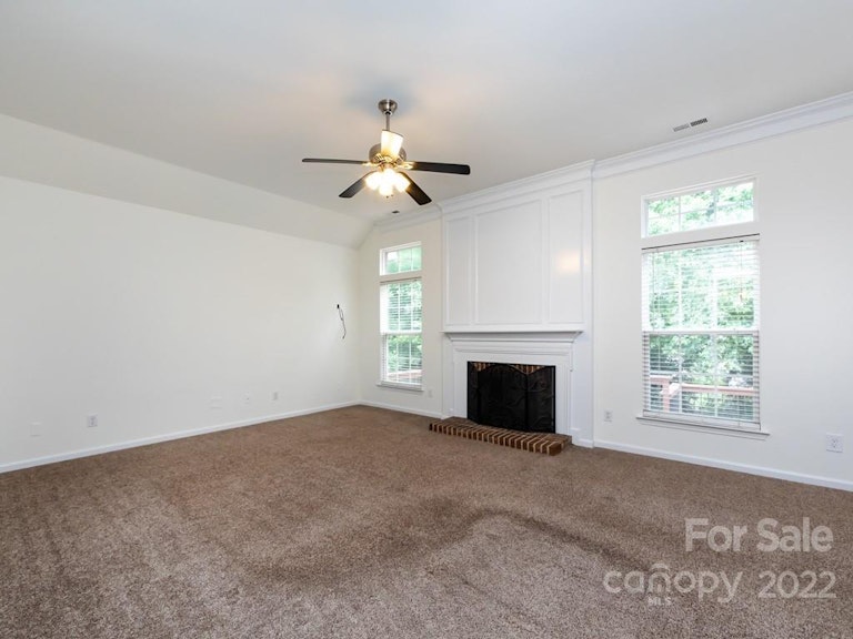 Photo 7 of 37 - 11929 Harmon Ln, Pineville, NC 28134