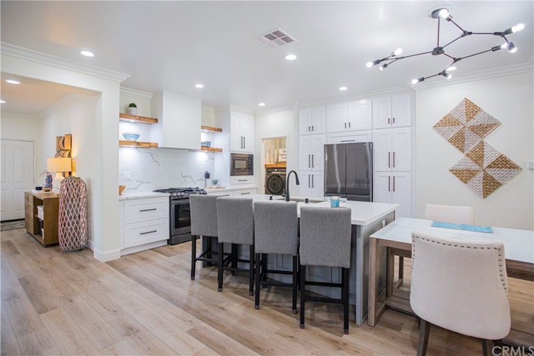 Photo 5 of 15 - 6100 Valencia St, Eastvale, CA 92880
